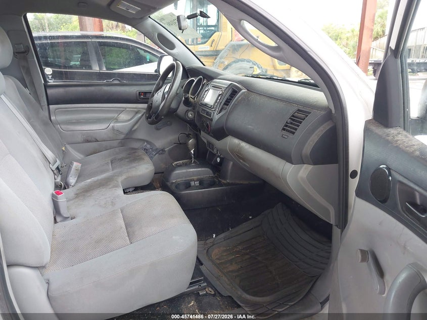 2014 TOYOTA TACOMA auction photo 5