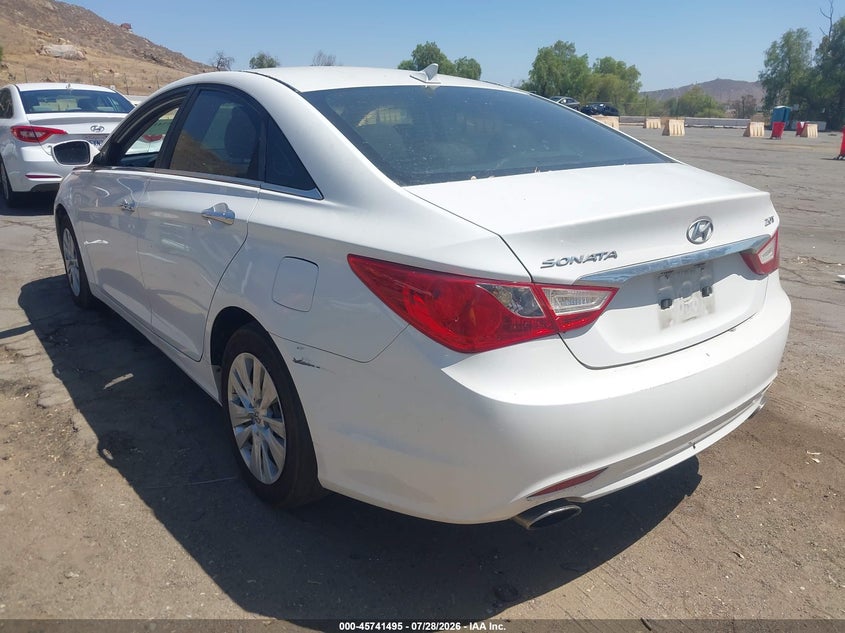 Vin: 5npec4ab8bh316109, lot: 46240199, hyundai sonata se 2.0t 20113