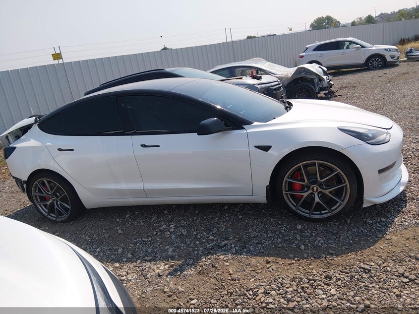 2022 TESLA MODEL 3 PERFORMANCE DUAL MOTOR ALL-WHEEL DRIVE · Фото 13