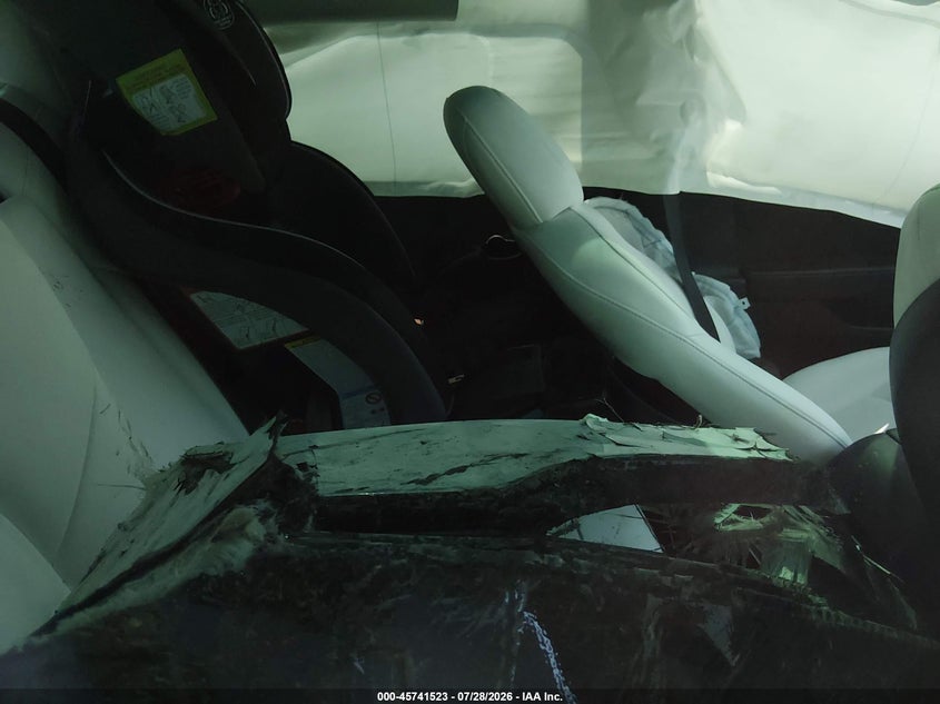 2022 TESLA MODEL 3 PERFORMANCE DUAL MOTOR ALL-WHEEL DRIVE · Фото 8