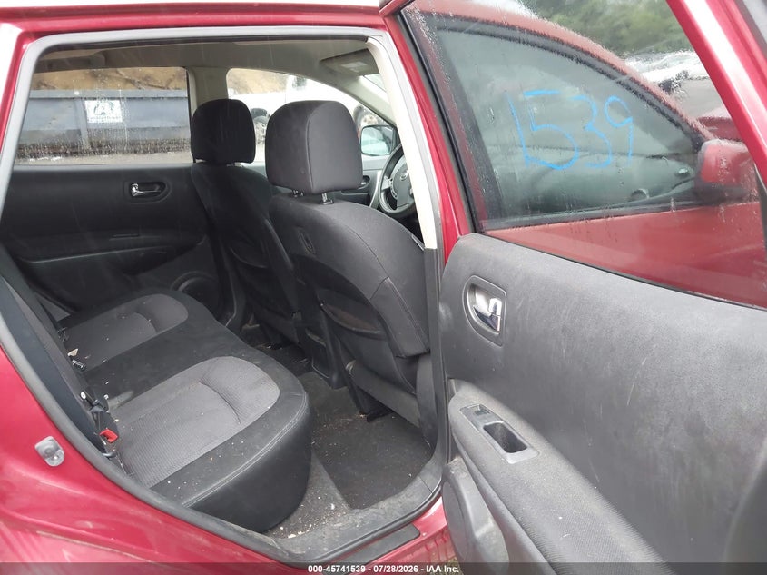 2011 NISSAN ROGUE auction photo 8