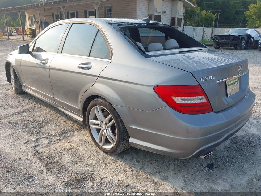 2013 MERCEDES-BENZ C 300 auction photo 3