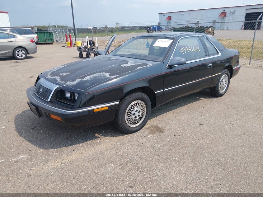 1989 CHRYSLER LEBARON auction photo 2