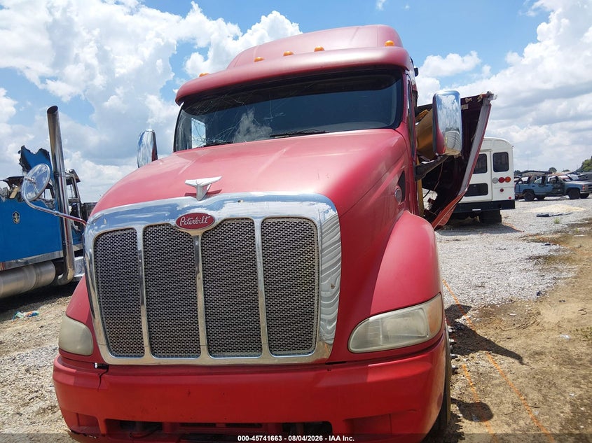 2010 PETERBILT 387 auction photo 2