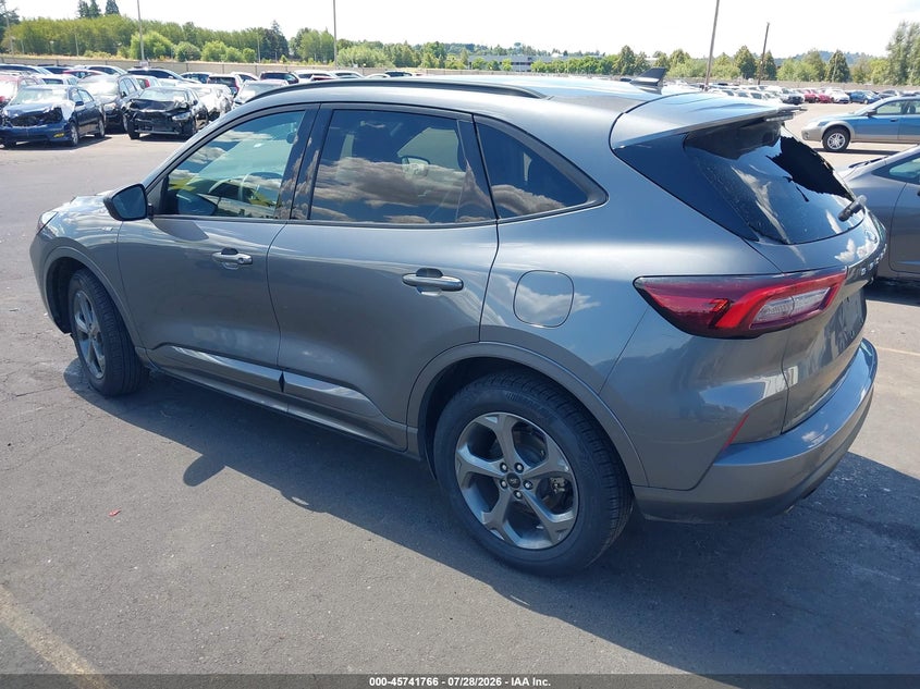 Vin: 1fmcu9mn4rua74390, lot: 46240470, ford escape st-line 20243