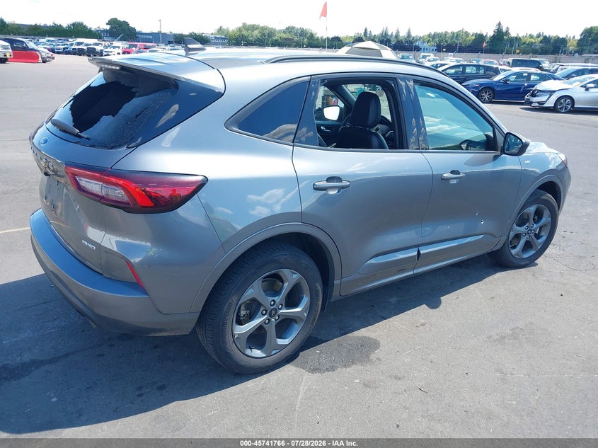 Vin: 1fmcu9mn4rua74390, lot: 46240470, ford escape st-line 20244