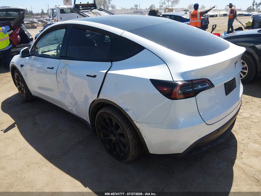 2021 TESLA MODEL Y auction photo 3