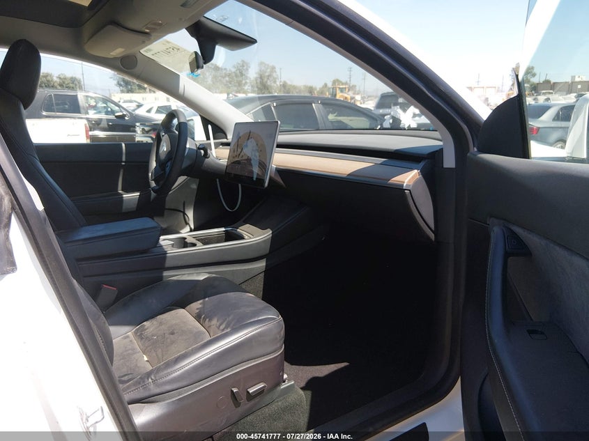 2021 TESLA MODEL Y auction photo 5