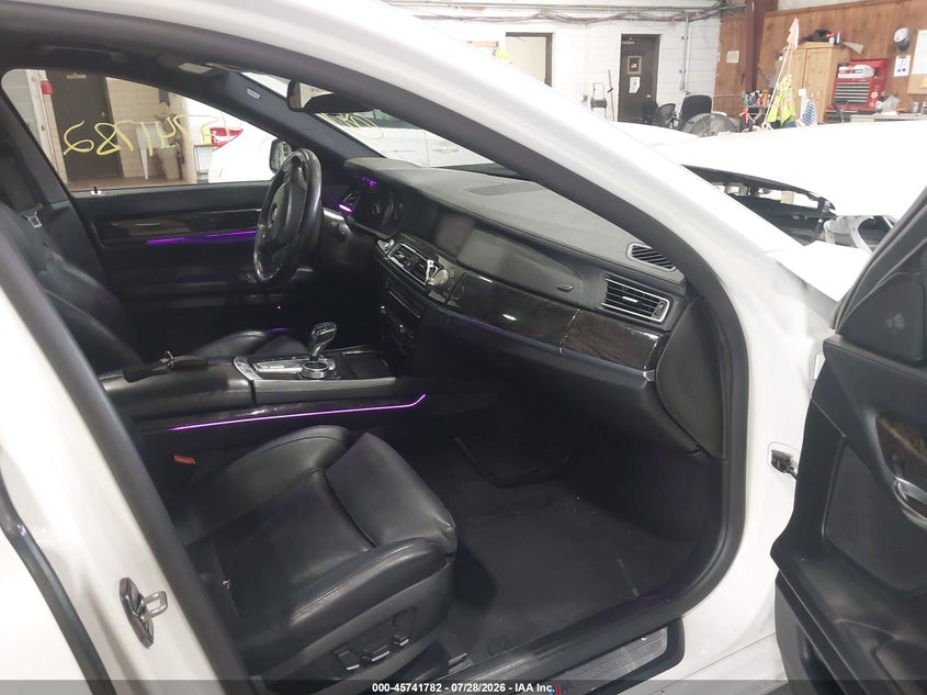 2012 BMW 750LI auction photo 5