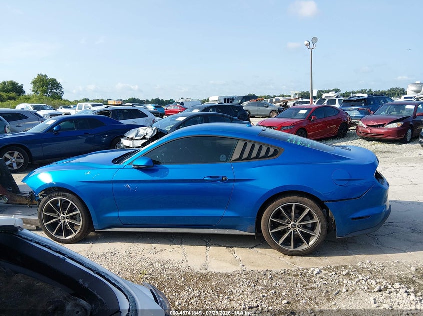 FORD MUSTANG - zdjęcie 15