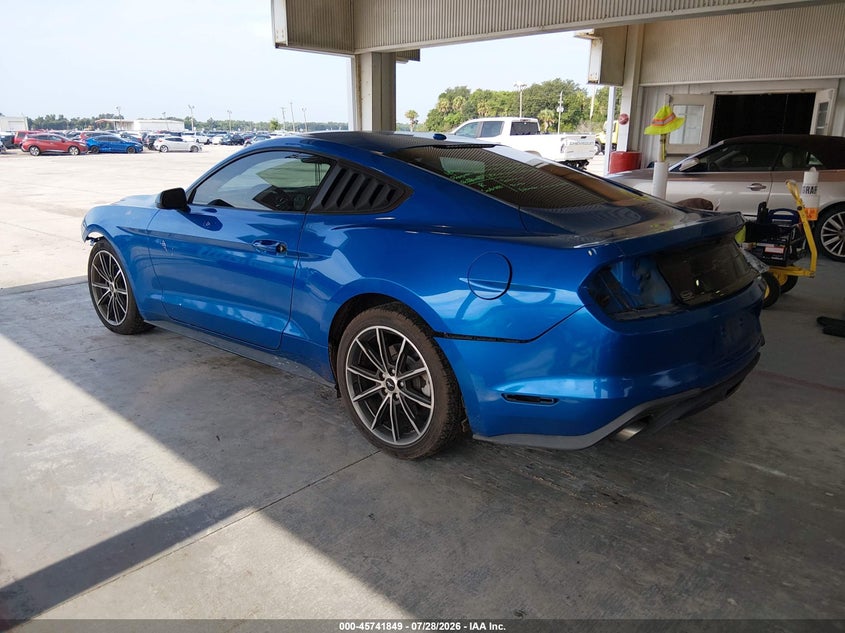 FORD MUSTANG - zdjęcie 3