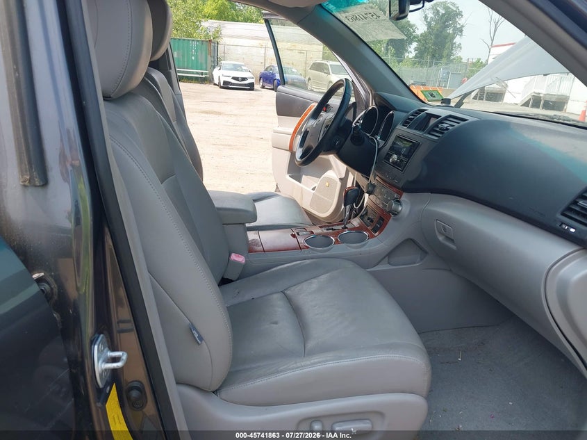 2009 TOYOTA HIGHLANDER auction photo 5