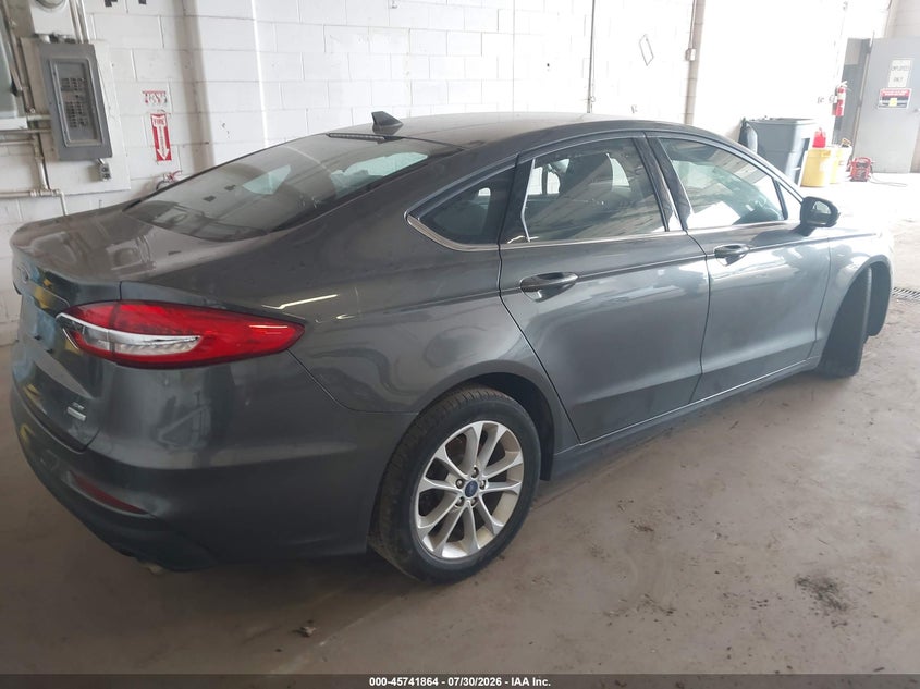 Vin: 3fa6p0hdxkr284114, lot: 46240568, ford fusion se 20194