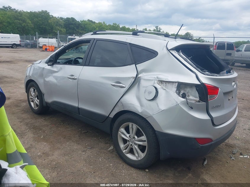 2012 HYUNDAI TUCSON auction photo 3