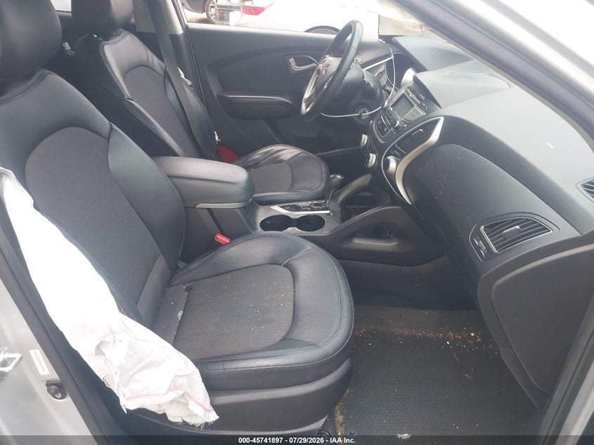 2012 HYUNDAI TUCSON auction photo 5