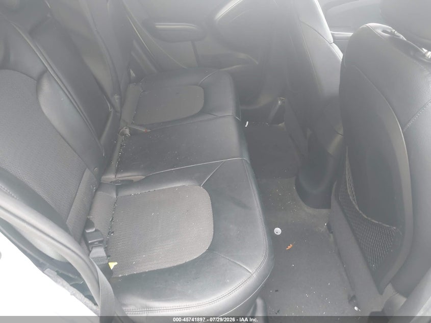 2012 HYUNDAI TUCSON auction photo 8