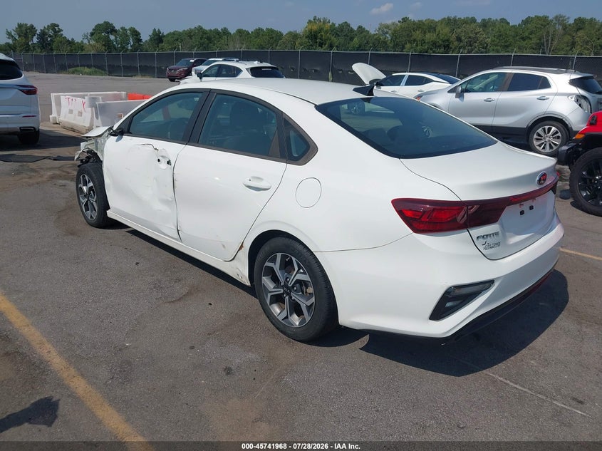 Vin: 3kpf24ad5me359953, lot: 46240672, kia forte lxs 20213