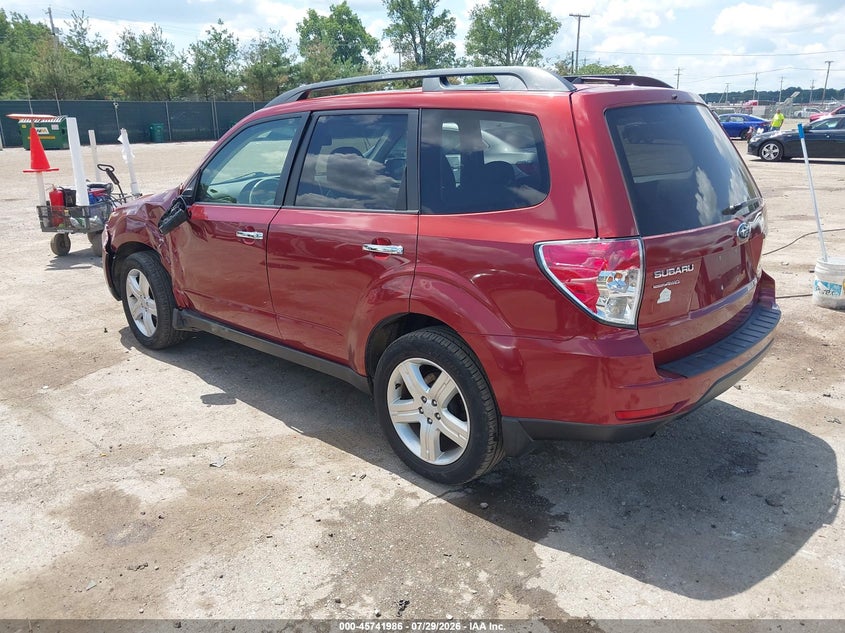 Vin: jf2sh6dc8ah747844, lot: 46240690, subaru forester 2.5x limited 20103