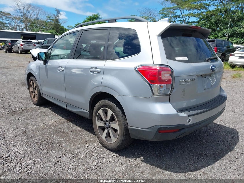 Vin: jf2sjarc9jh455894, lot: 46240724, subaru forester 2.5i limited 20183