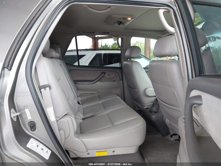 2003 TOYOTA SEQUOIA auction photo 8
