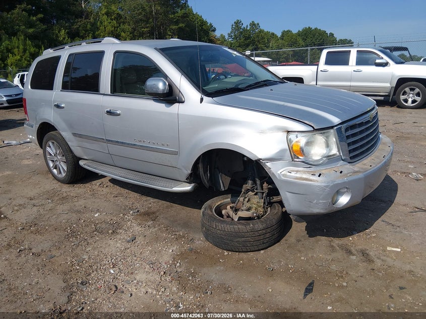 2008 CHRYSLER ASPEN auction photo 1