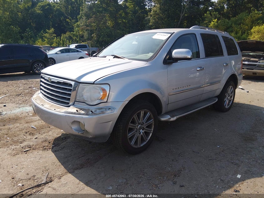 2008 CHRYSLER ASPEN auction photo 2