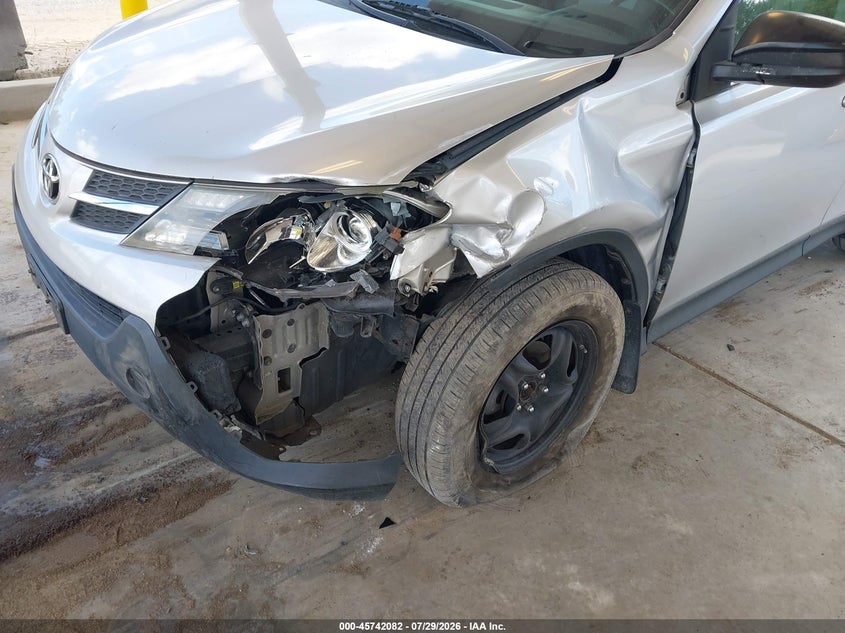 2015 TOYOTA RAV4 auction photo 6