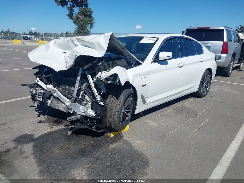 Vin: wba13ag05ncl02684, lot: 46240796, bmw 530e 20222