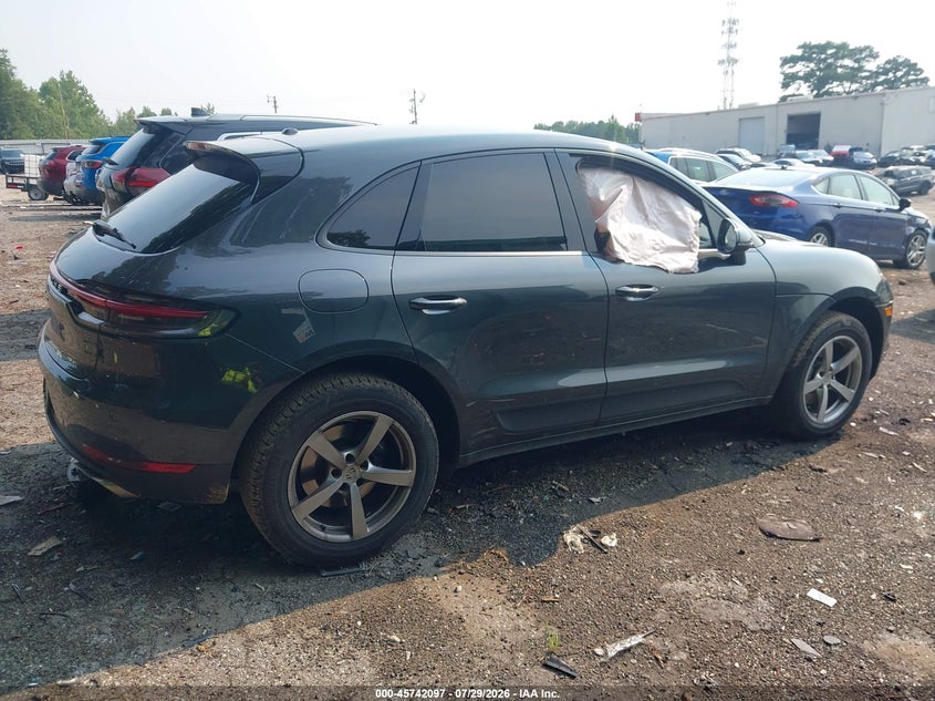PORSCHE MACAN - zdjecie 13