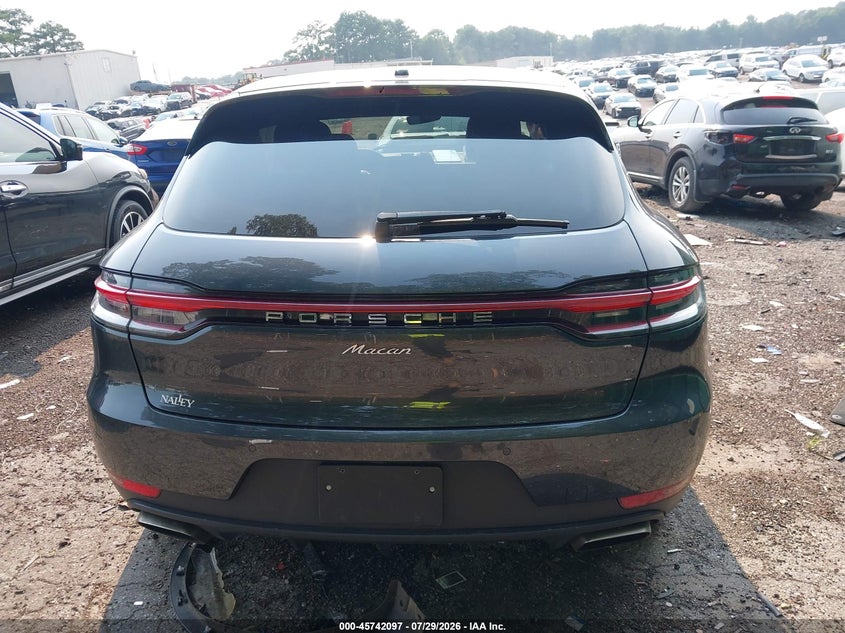 PORSCHE MACAN - zdjecie 16