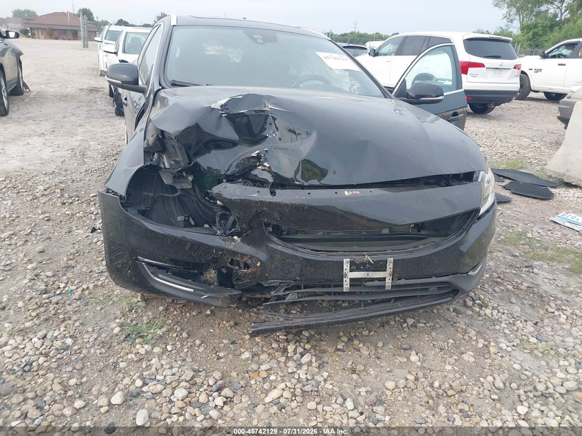 2017 VOLVO V60 T5 PREMIER · Фото 6