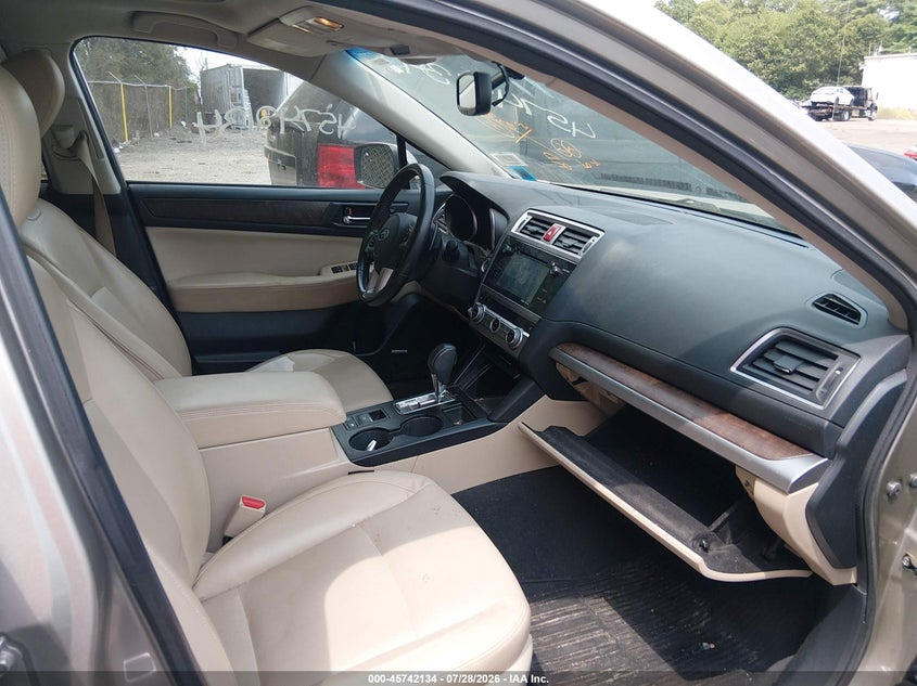 2015 SUBARU OUTBACK auction photo 5