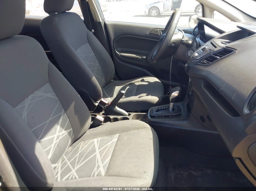 2014 FORD FIESTA auction photo 5