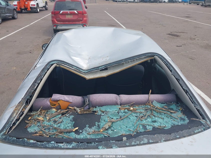 2004 CHRYSLER SEBRING auction photo 6