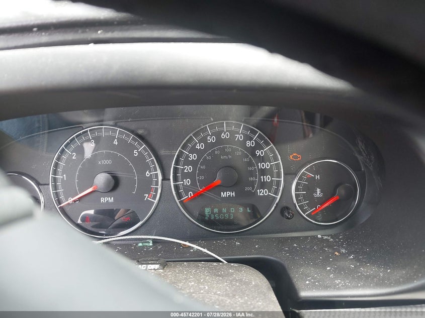 2004 CHRYSLER SEBRING auction photo 7