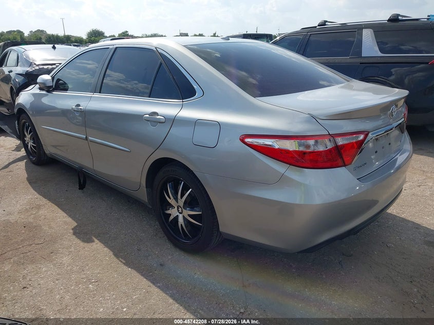 Vin: 4t1bf1fk0fu079933, lot: 46240912, toyota camry se 20153