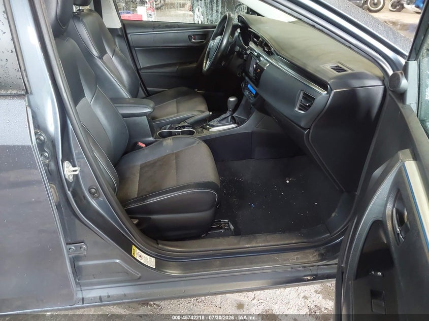 2016 TOYOTA COROLLA auction photo 5