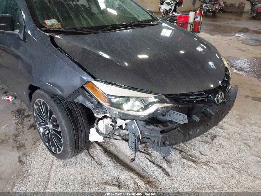 2016 TOYOTA COROLLA auction photo 6