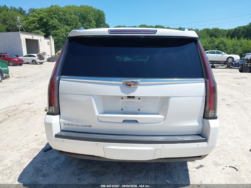 CADILLAC ESCALADE - zdjęcie 16