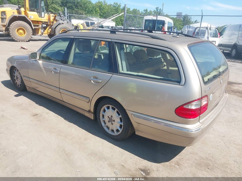 2001 MERCEDES-BENZ E 320 auction photo 3