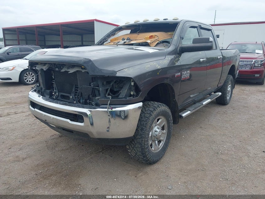 2014 RAM 2500 auction photo 2