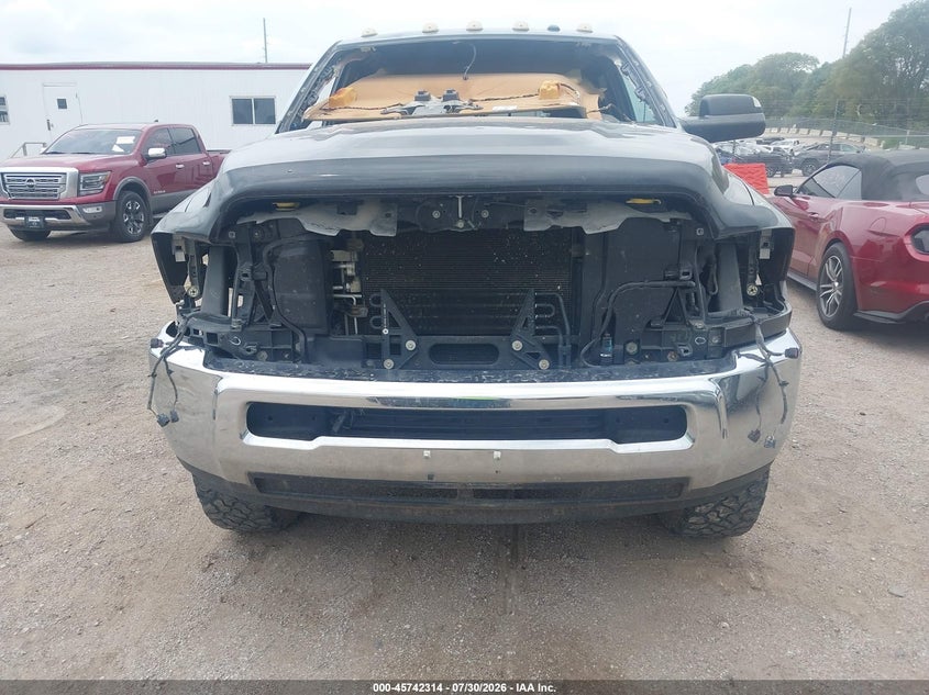 2014 RAM 2500 auction photo 6