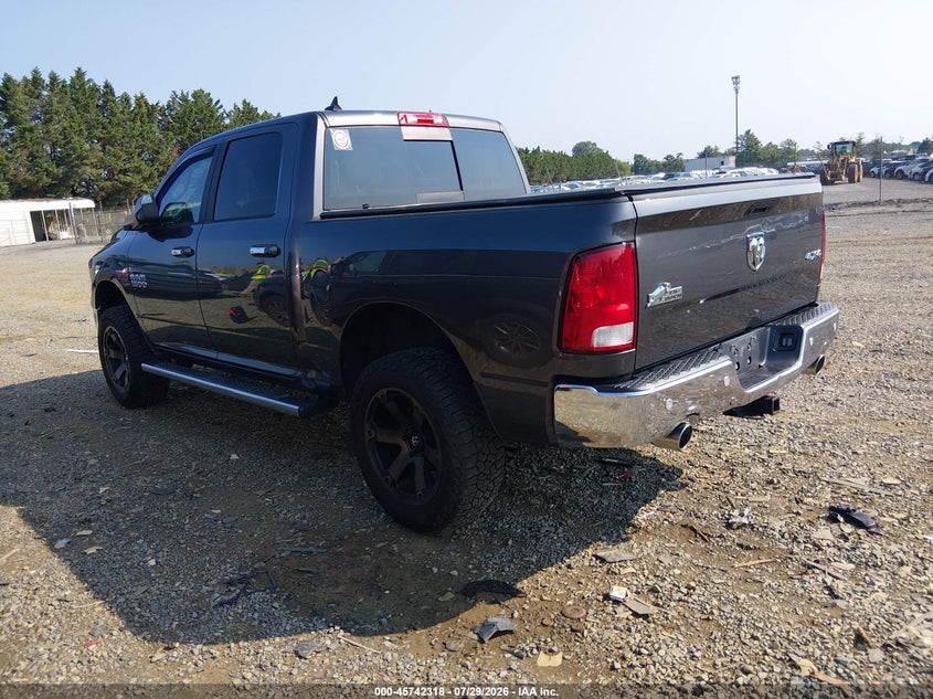 Vin: 1c6rr7lm3js338333, lot: 46241022, ram 1500 big horn  4x4 5'7 box 20183