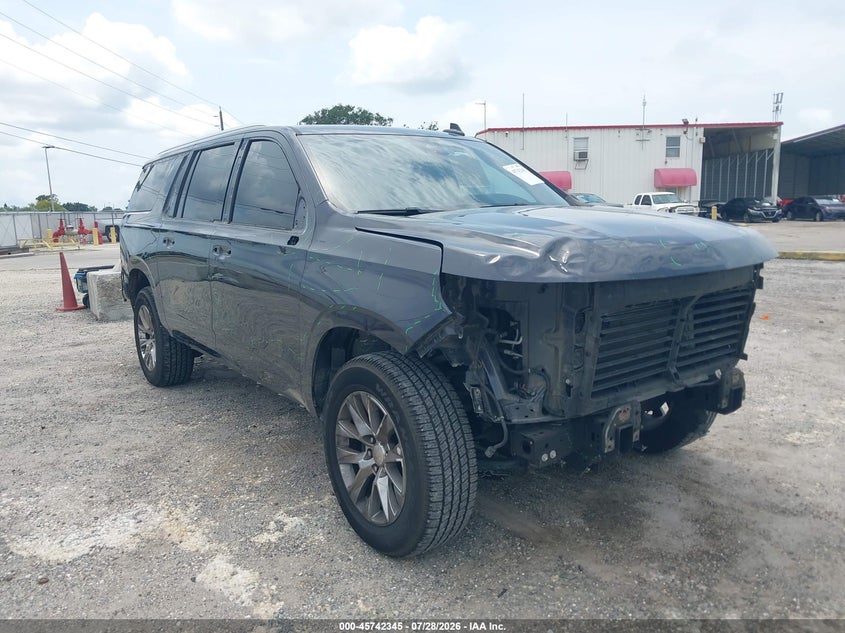 2023 CHEVROLET SUBURBAN auction photo 1