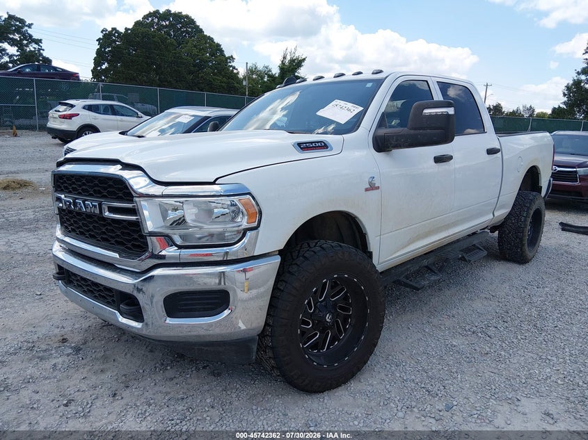 Vin: 3c6ur5cl2rg220704, lot: 46241066, ram 2500 tradesman  4x4 6'4 box 20242