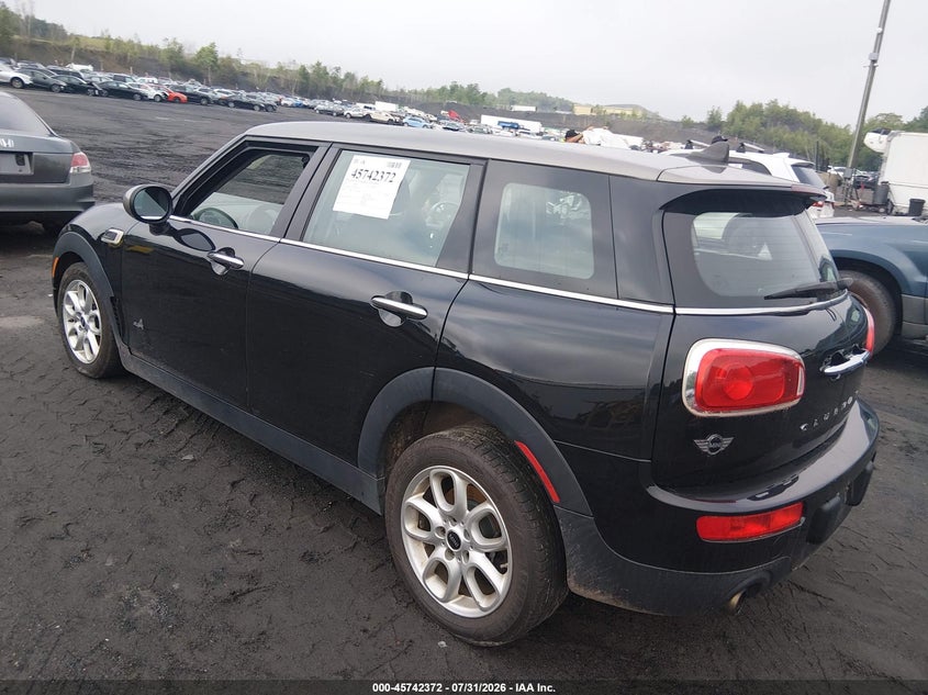 2017 MINI CLUBMAN auction photo 3