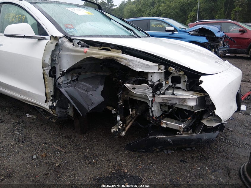 2020 TESLA MODEL 3 auction photo 6