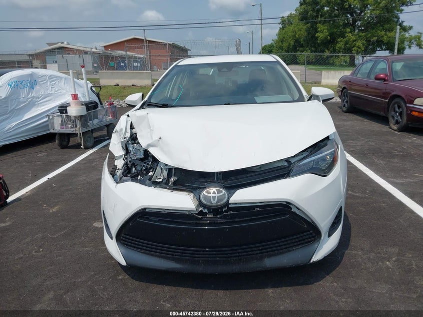 TOYOTA COROLLA - zdjęcie 12