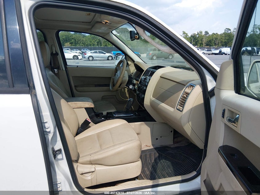 2011 FORD ESCAPE auction photo 5