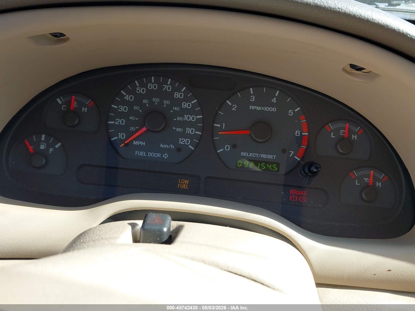 2004 FORD MUSTANG auction photo 7